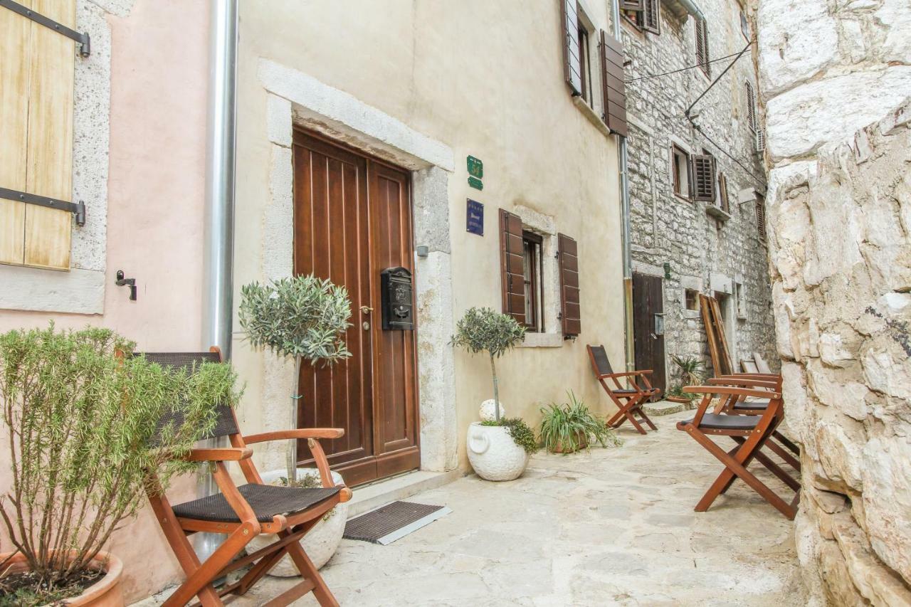 Villa Castel Bale Exterior photo
